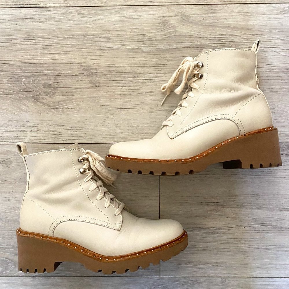Dolce Vita Women's Hinto Ankle Boot Ivory Size 8.5